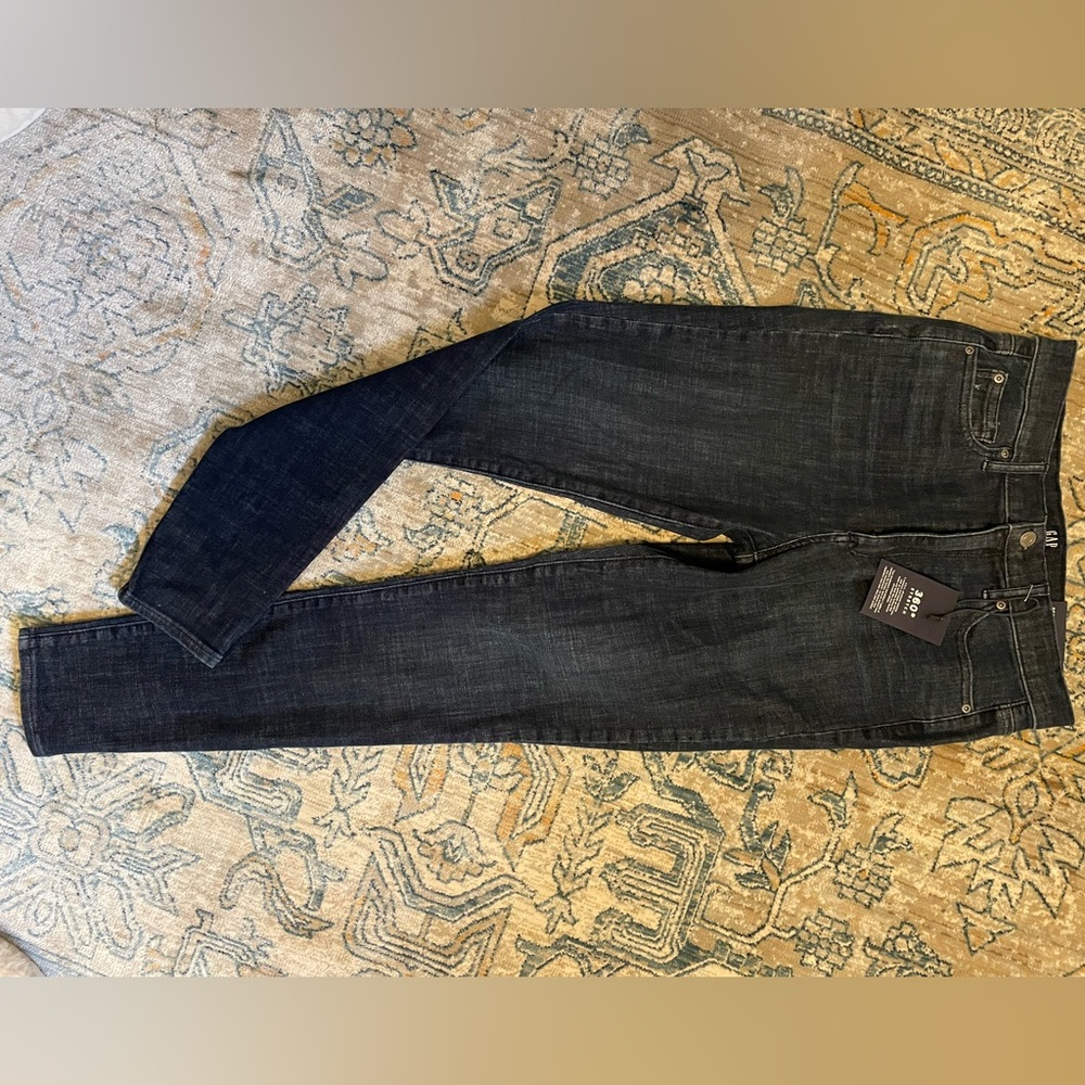 Gap BNWT super high rise true skinny sz 30 jeans